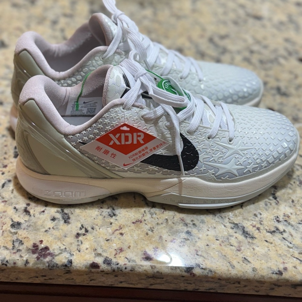 Kobe mens Nike sneaker 7.5
6 Protro 'All-Star
2' Sneakers
Highly coveted